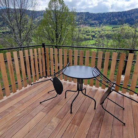 La Puy Mary Bed & Breakfast Le Falgoux Eksteriør bilde
