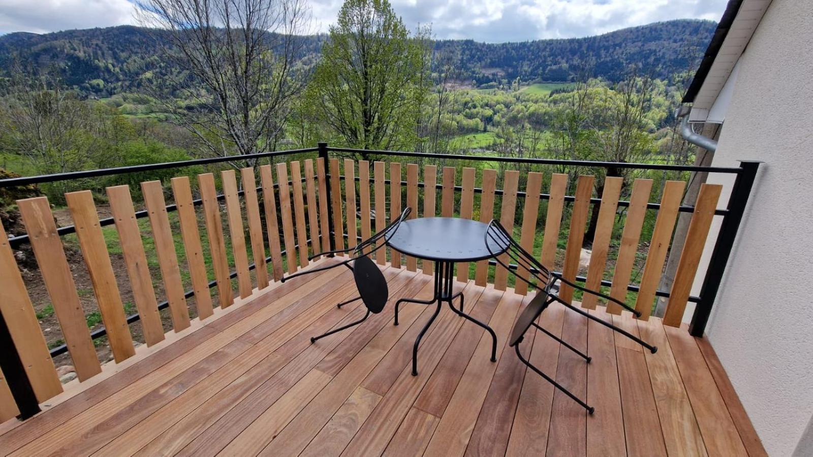La Puy Mary Bed & Breakfast Le Falgoux Eksteriør bilde